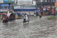 ভারী-বর্ষণে-ডুবল-খুলনা-শহর,-ভোগান্তিতে-মানুষ