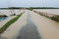 কুমিল্লায়-গুঁড়ি-গুঁড়ি-বৃষ্টি-:-দুশ্চিন্তায়-বানভাসি