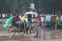 ৫-বিভাগে-অতি-ভারী-বৃষ্টির-আভাস,-ভূমিধসের-শঙ্কা