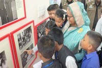 বঙ্গবন্ধুর-বাল্যকালের-স্কুলে-প্রধানমন্ত্রী 