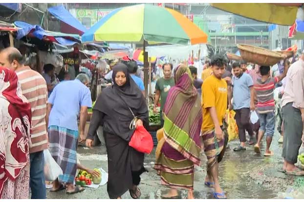 সরবরাহ বাড়লেও রাজধানীর বাজারগুলোতে কমেনি সবজির দাম