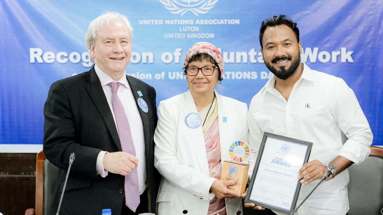 পর্দায় দর্শকদের হাসালেও পলাশ একজন সত্যিকারের নায়ক