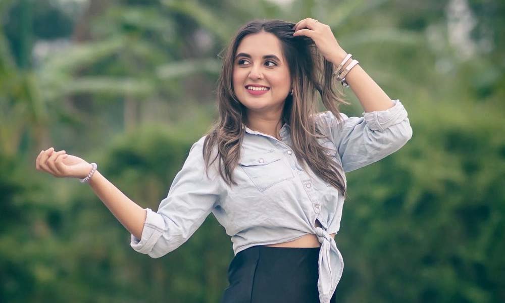 এখনও সুস্থ নন তানিয়া বৃষ্টি, চাইলেন দোয়া