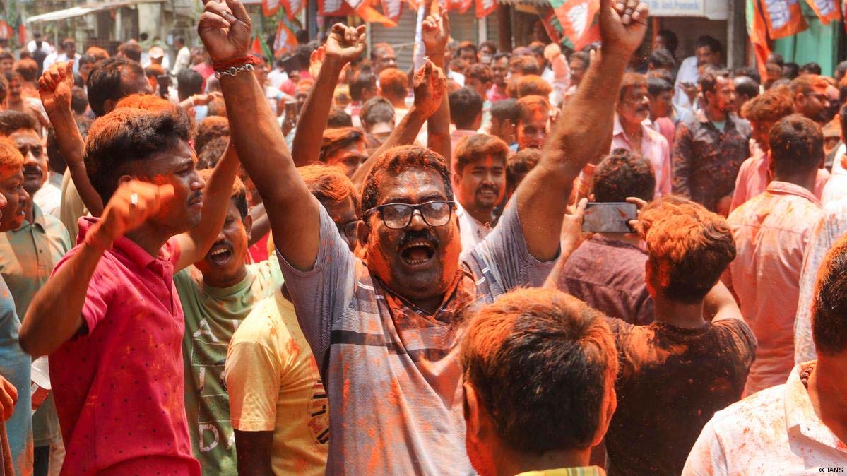 পশ্চিমবঙ্গে বিজেপির জয় : বাংলাদেশ-ভারত সম্পর্কে নতুন সমীকরণ
