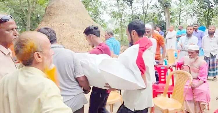 কুমিল্লায় গৃহকর্ত্রীকে হত্যা করে সোনা-টাকা নিয়ে পালিয়েছে ধান কাটা শ্রমিকেরা