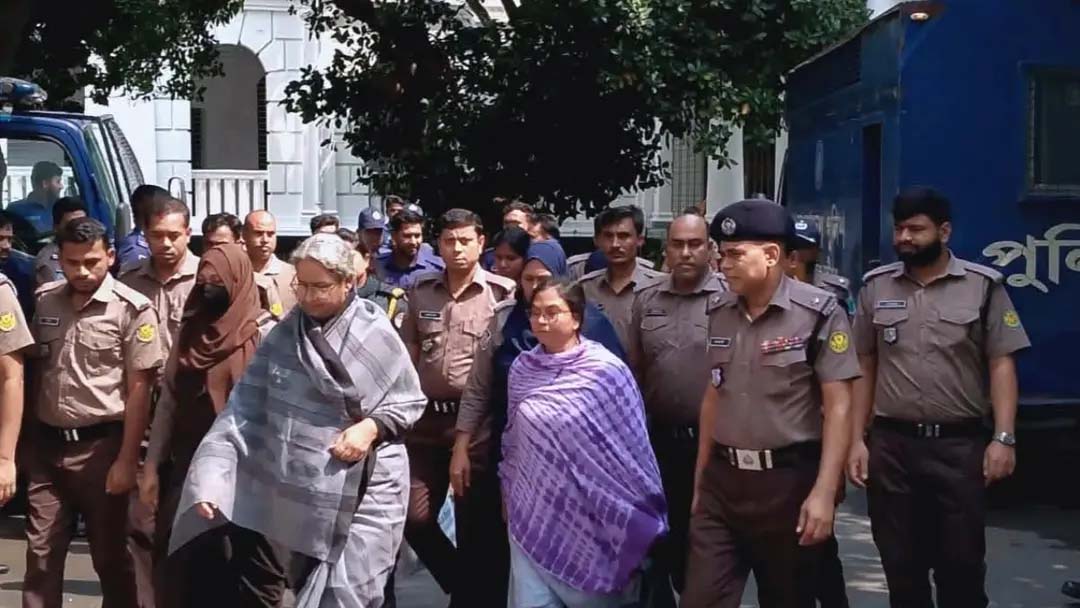 শাপলা চত্বরে হত্যা মামলায় ট্রাইব্যুনালে দীপু মনি-সাংবাদিক ফারজানা রুপা ও মোজাম্মেল বাবু