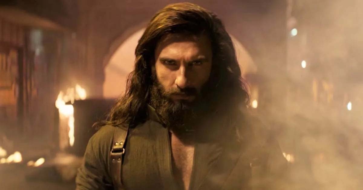 এ বছরের শেষেই দর্শকের জন্য আসছে ‘ধুরন্ধর থ্রি’ – ইঙ্গিত প্রযোজকের