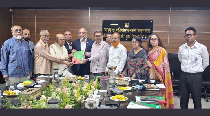 স্বাস্থ্য খাত সংস্কারের সুপারিশ পর্যায়ক্রমে বাস্তবায়ন করা হবে: স্বাস্থ্যমন্ত্রী