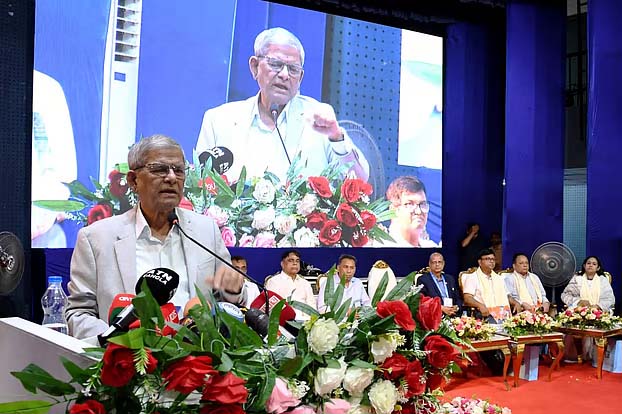 ‘দেশের মানুষ আগের মতো সরল নেই’ : মির্জা ফখরুল ইসলাম আলমগীর