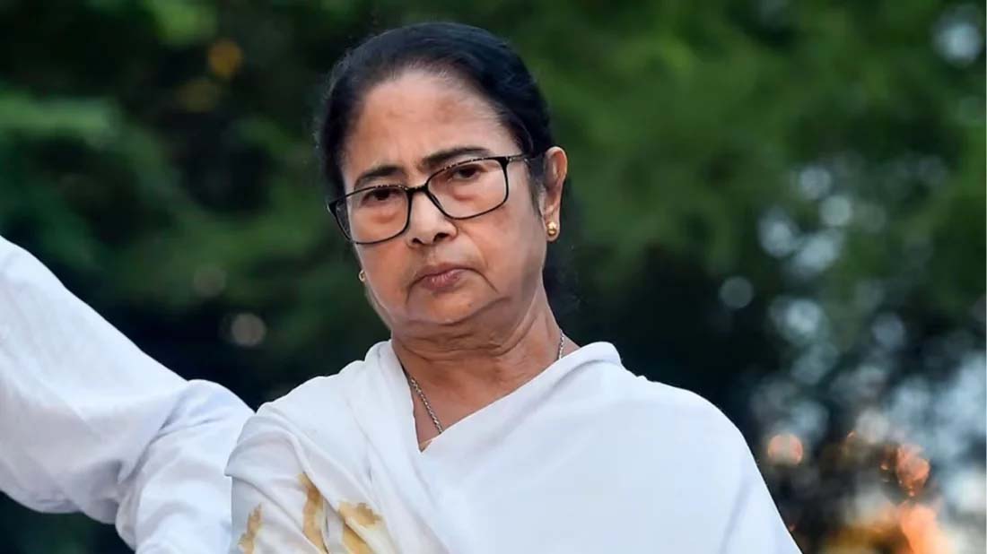 নির্বাচনে হেরেও যেভাবে ‘অন্তর্বর্তীকালীন মুখ্যমন্ত্রী’ হতে পারেন মমতা