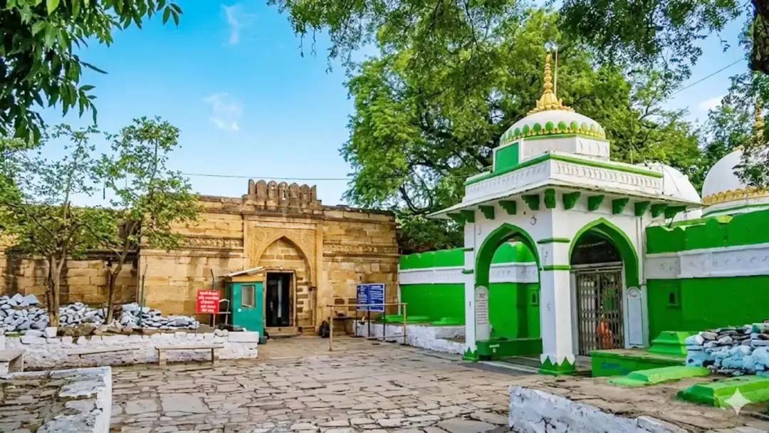 ভারতের ‘ভোজশালা’কে মসজিদ নয়, মন্দির স্বীকৃতি মধ্যপ্রদেশ হাইকোর্টের