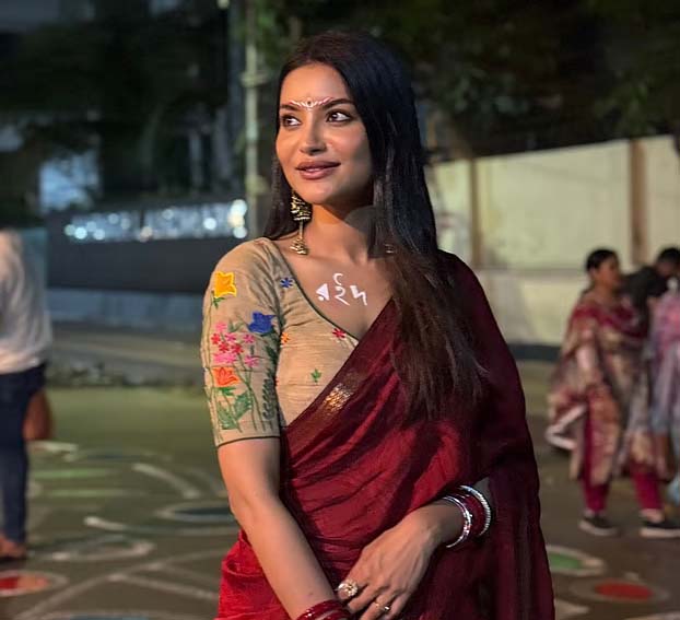 দুই ঈদে দুই সিনেমা নিয়ে আলোচনার তুঙ্গে রয়েছেন নাজিফা তুষি