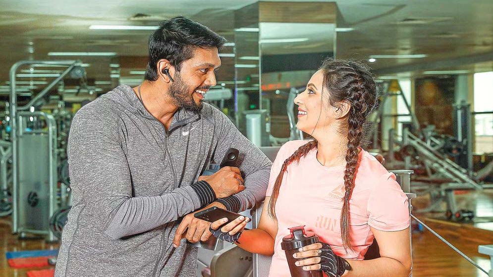 অ্যাকশন, জমজমাট আইটেম গানেও জমল না শুভ–মিমের ‘মালিক’
