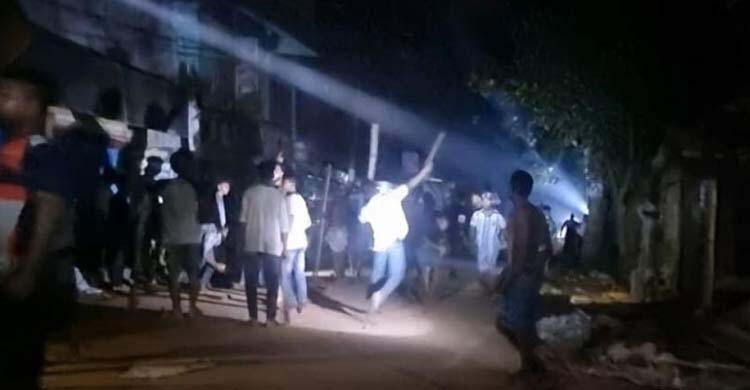 হবিগঞ্জে টর্চলাইট জ্বালিয়ে ৪ গ্রামবাসীর সংঘর্ষ, আহত ৫০