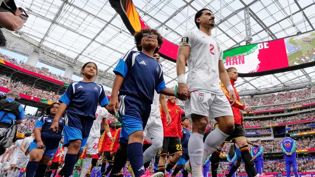 ভেন্যু কর্তৃপক্ষ ও সমর্থকদের কৃতজ্ঞতা জানিয়ে হাতে লেখা চিঠি রেখে যুক্তরাষ্ট্র ছাড়ল ইরান