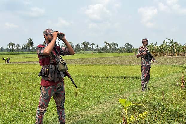ঝিনাইদহ সীমান্তে ৭ দিনে ৫ বার পুশ ইনের চেষ্টা প্রতিহত, বিজিবির সঙ্গে পাহারায় এলাকাবাসী