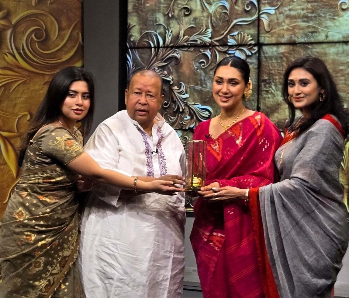 সোনার কলস পেয়ে অপু: অনেক চেষ্টা করে কান্না লুকিয়েছি