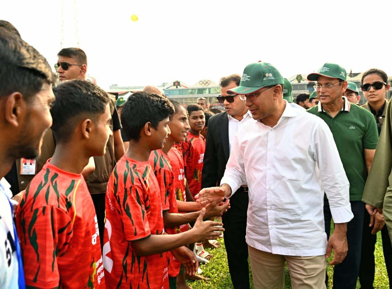 খেলার পাশাপাশি পড়াশোনা-সংস্কৃতিতেও পারদর্শী হতে হবে: প্রধানমন্ত্রী