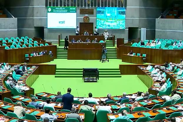 পাচার হওয়া ৩০ লাখ কোটি টাকা দেশে ফেরত আনার দাবি