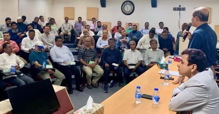 ঢাকা বিশ্ববিদ্যালয়ের আওয়ামীপন্থি নীল দল নিষিদ্ধে কমিটি, শাস্তির মুখে জুলাইবিরোধী শিক্ষকরাও