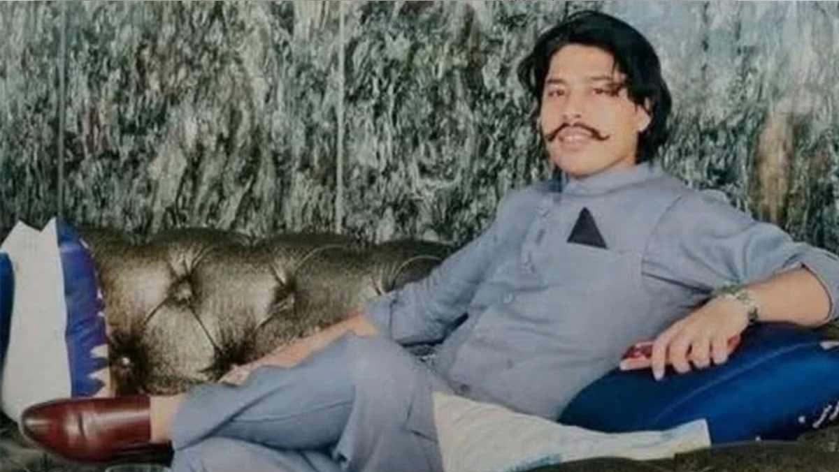 ডেভিড ইমনের চাঁদার টাকা সংগ্রহের জন্য ছিল এলাকাভেদে পৃথক ব্যক্তি