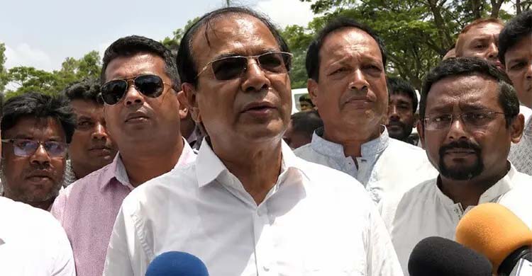 ত্রাণ বিতরণে অনিয়ম-স্বজনপ্রীতি হলে ব্যবস্থা: ত্রাণমন্ত্রী
