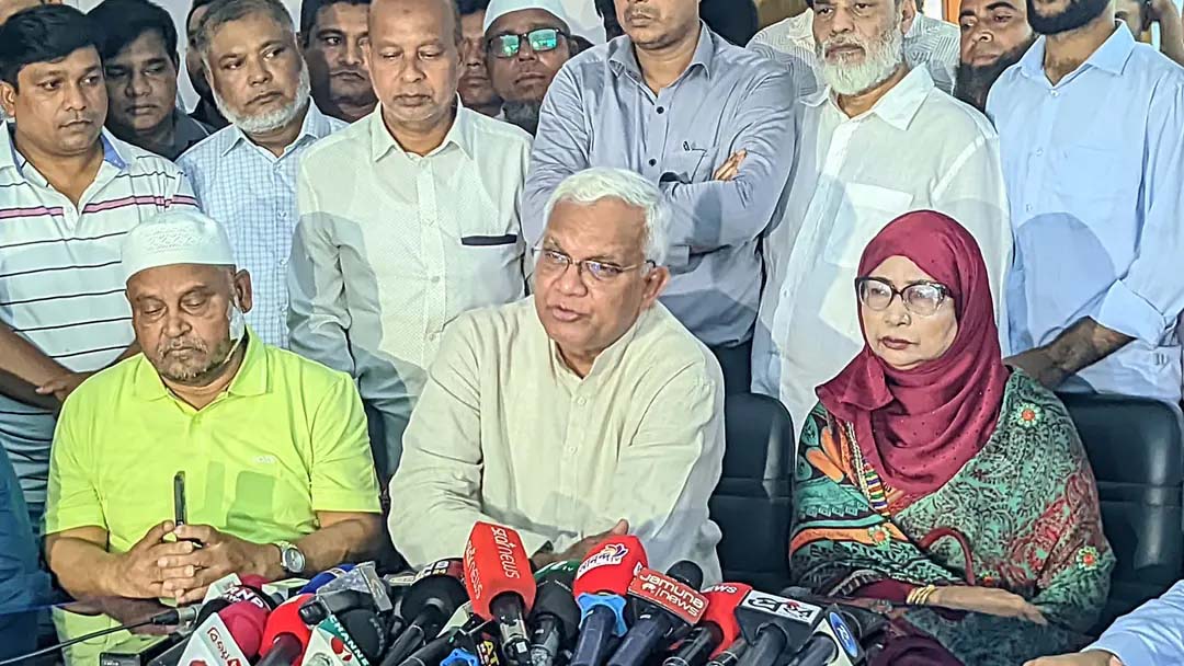 ১২ সপ্তাহের মধ্যে দেশের প্রতিটি উপজেলায় ফ্যামিলি কার্ড বিতরণ হবে : সমাজকল্যাণ মন্ত্রী