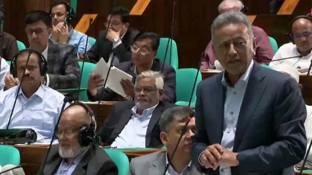 আমানতকারীদের টাকা সুদসহ ফেরত দেয়া হবে : সংসদে অর্থমন্ত্রী