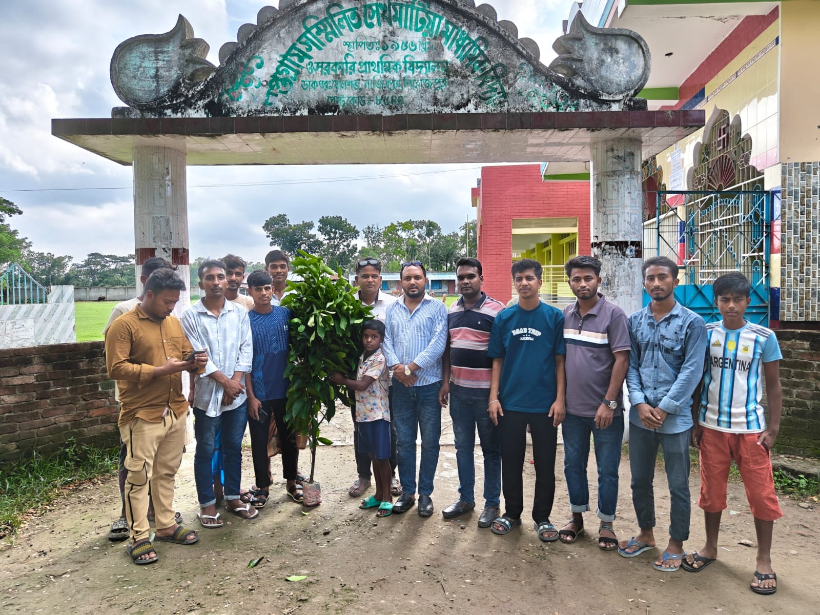 নাজিরপুরের সেখমাটিয়ায় ছাত্রদলের বৃক্ষরোপণ কর্মসূচি পালিত
