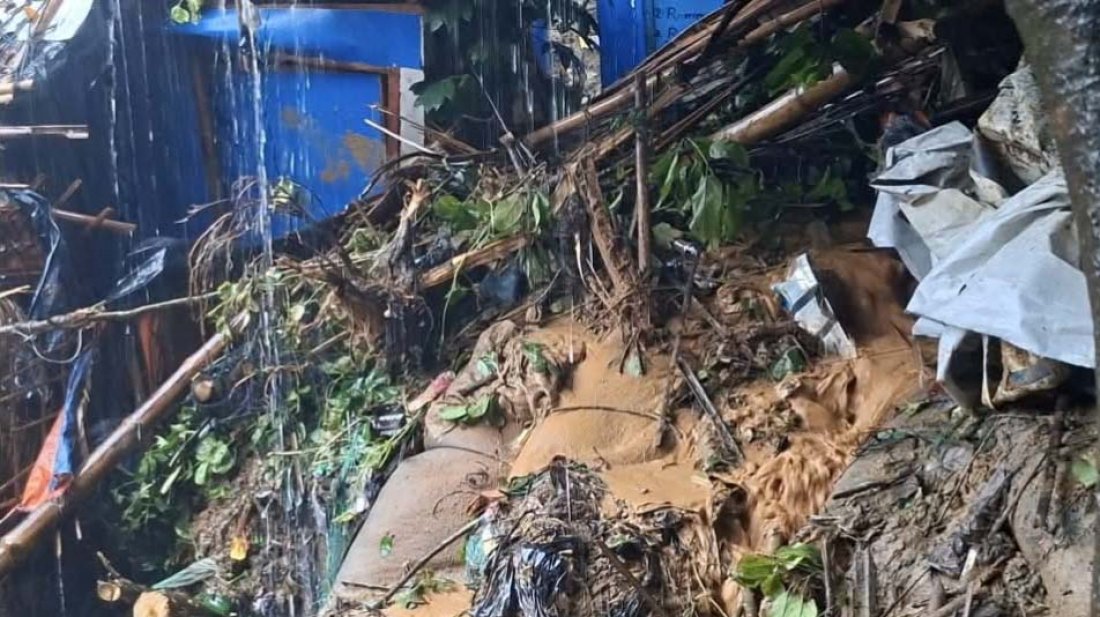রোহিঙ্গা ক্যাম্পে এখনও ঝুঁকিতে লাখো মানুষ