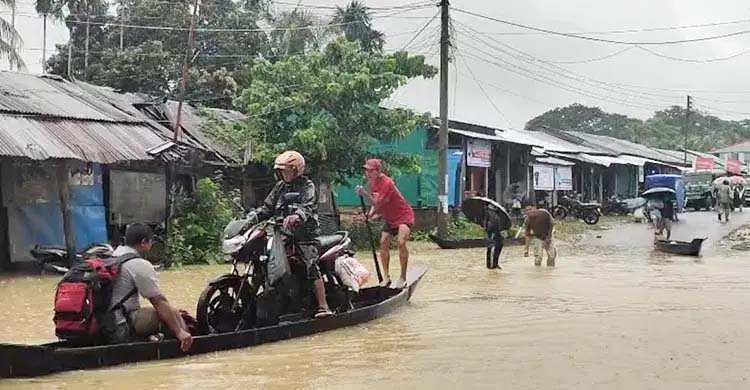 সড়ক ডুবে সাজেকে আটকা ৬০০ পর্যটক