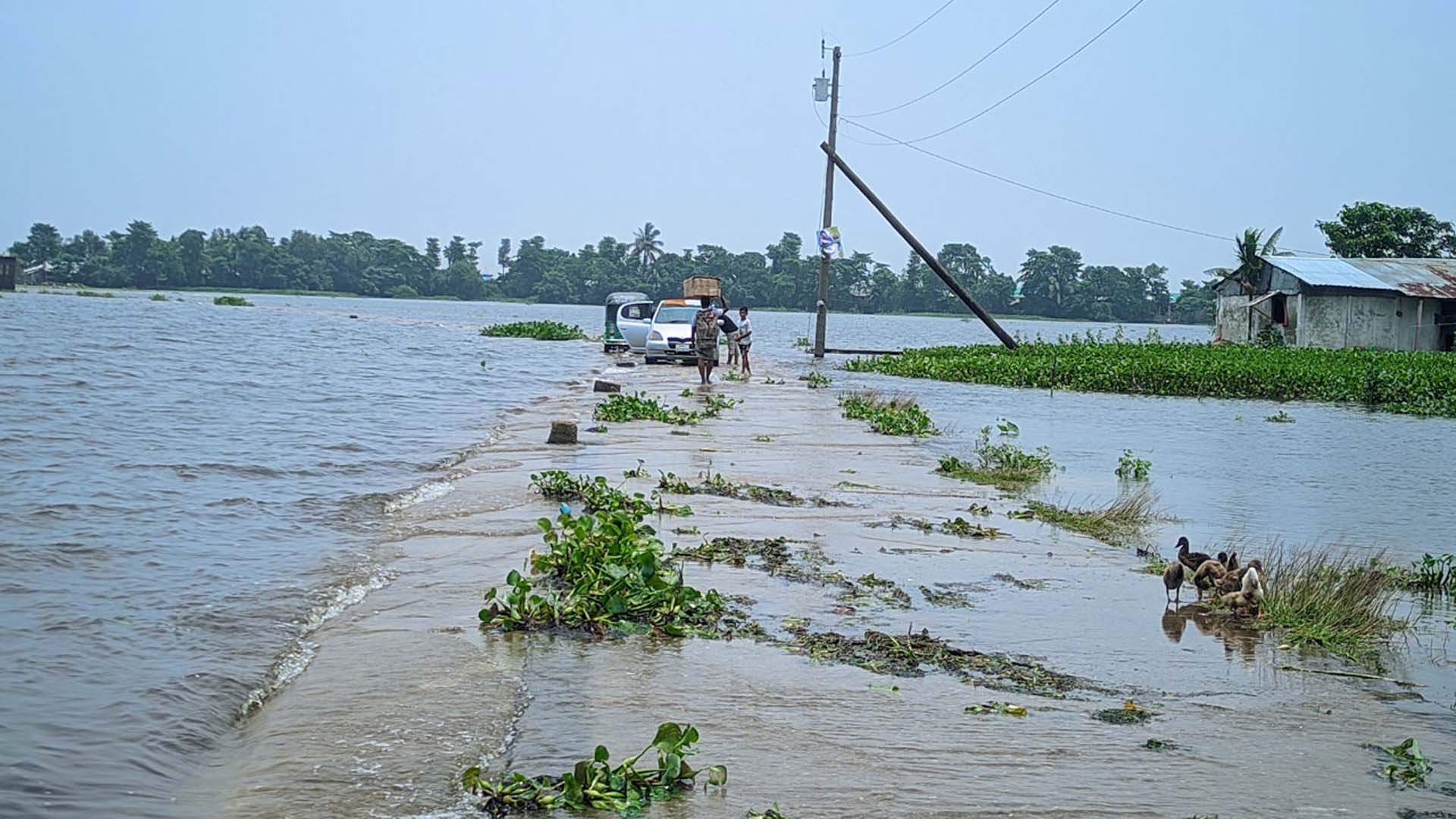 সুনামগঞ্জে বৃষ্টিপাত কমে যাওয়ায় কমছে নদ-নদীর পানি