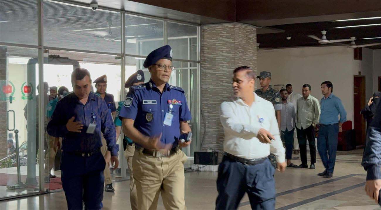 স্থানীয় ভোট: আইজিপির কাছে দেশের আইনশৃঙ্খলা প্রতিবেদন চাইলেন সিইসি