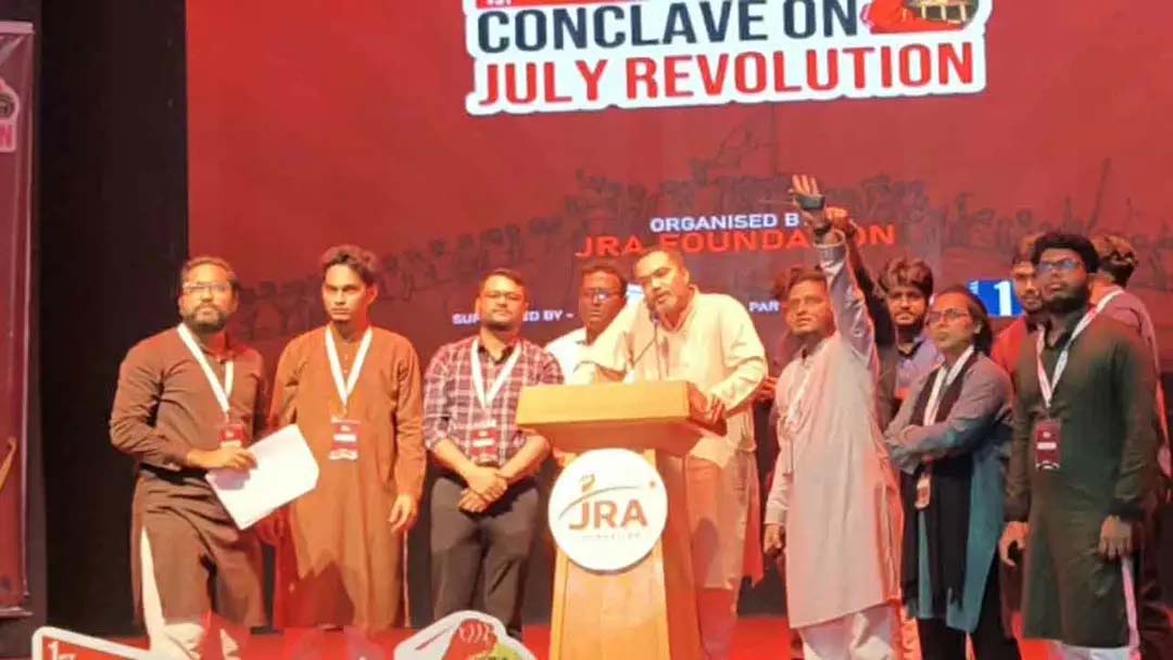 সরকার জুলাই সনদ বাস্তবায়ন ও গণহত্যার বিচার নিশ্চিত করবে : প্রধানমন্ত্রীর উপদেষ্টা
