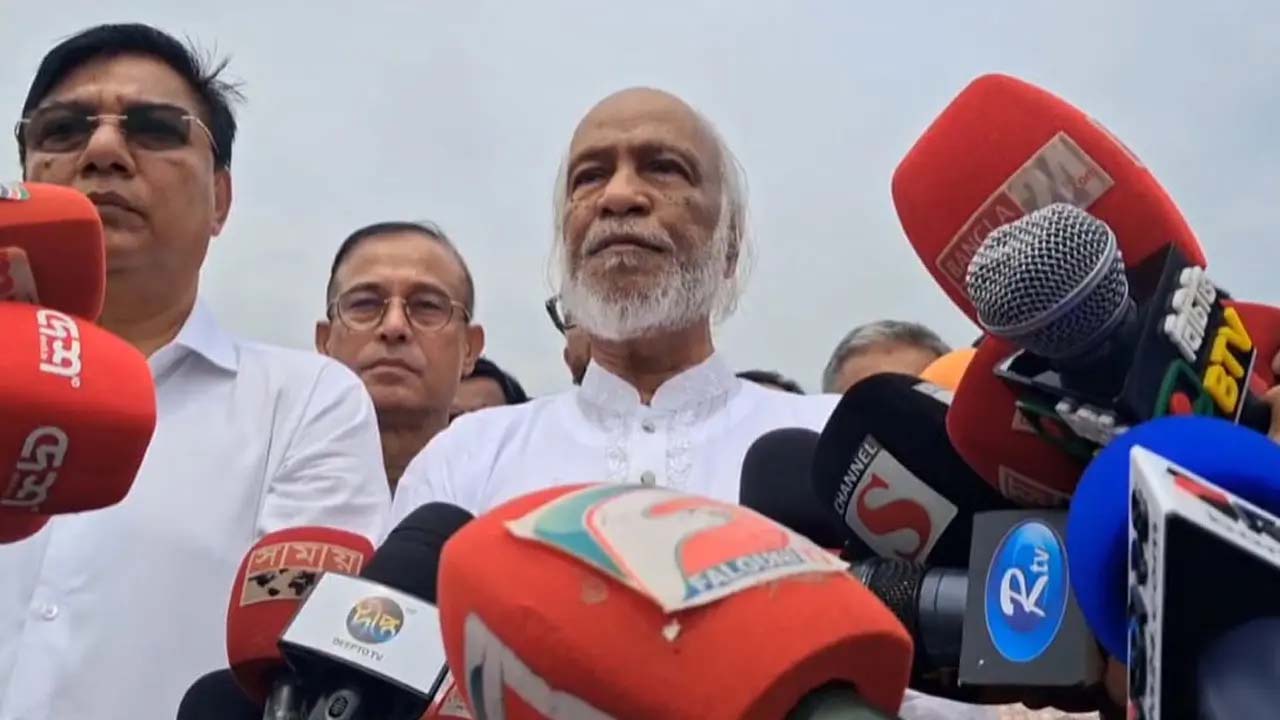 তারেক রহমানের নেতৃত্বে দেশকে নতুন করে গড়ে তোলা হবে : মঈন খান