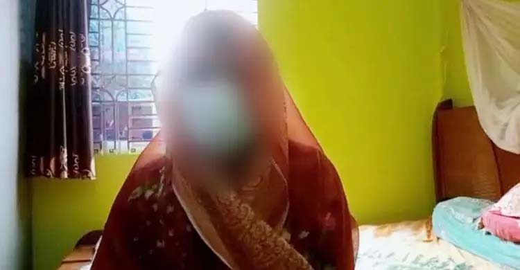 সোনারগাঁয়ে বিয়ের দাবিতে প্রেমিকের বাড়িতে প্রেমিকার অনশন