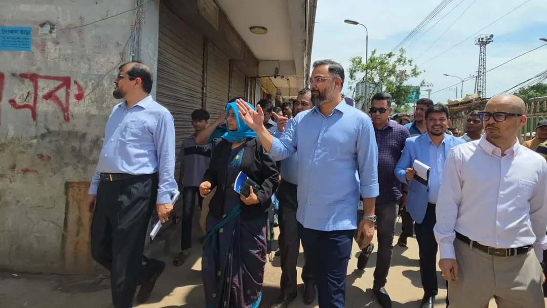 কমলাপুর স্টেডিয়ামে দোকানের চুক্তি বাতিলের নির্দেশ ও প্রশাসককে অব্যাহতি