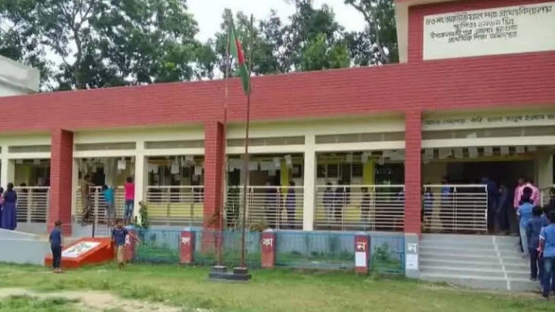 শ্রীপুরে ৮৪ প্রাথমিক বিদ্যালয়ের ৪৬টিতেই নেই প্রধান শিক্ষক
