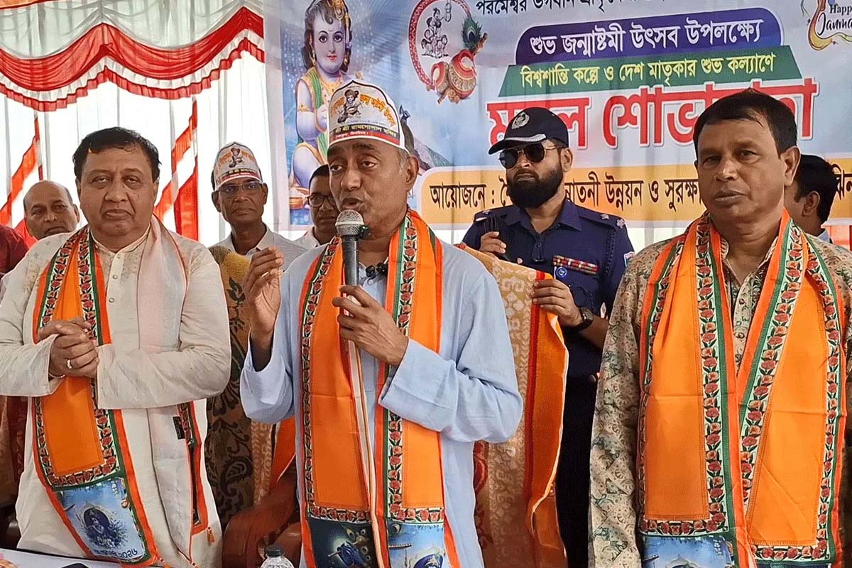 দেশের সব ধর্মের মানুষ নির্বিঘ্নে নিজ নিজ ধর্ম পালন করছে: আইনমন্ত্রী