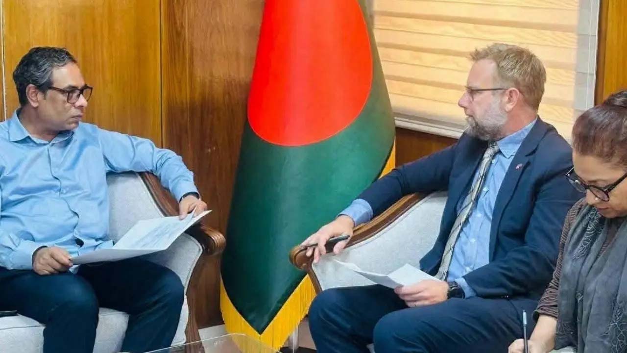 বাংলাদেশের স্বাস্থ্য খাতে সহযোগিতা জোরদারে আগ্রহী ডেনমার্ক