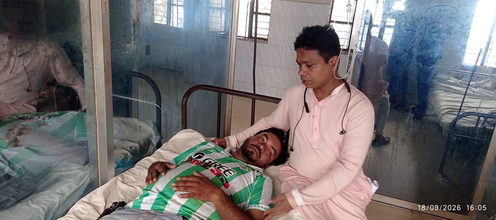 নাজিরপুরে মাদকসংক্রান্ত ভিডিও নিয়ে সাংবাদিককে মারধরের অভিযোগ