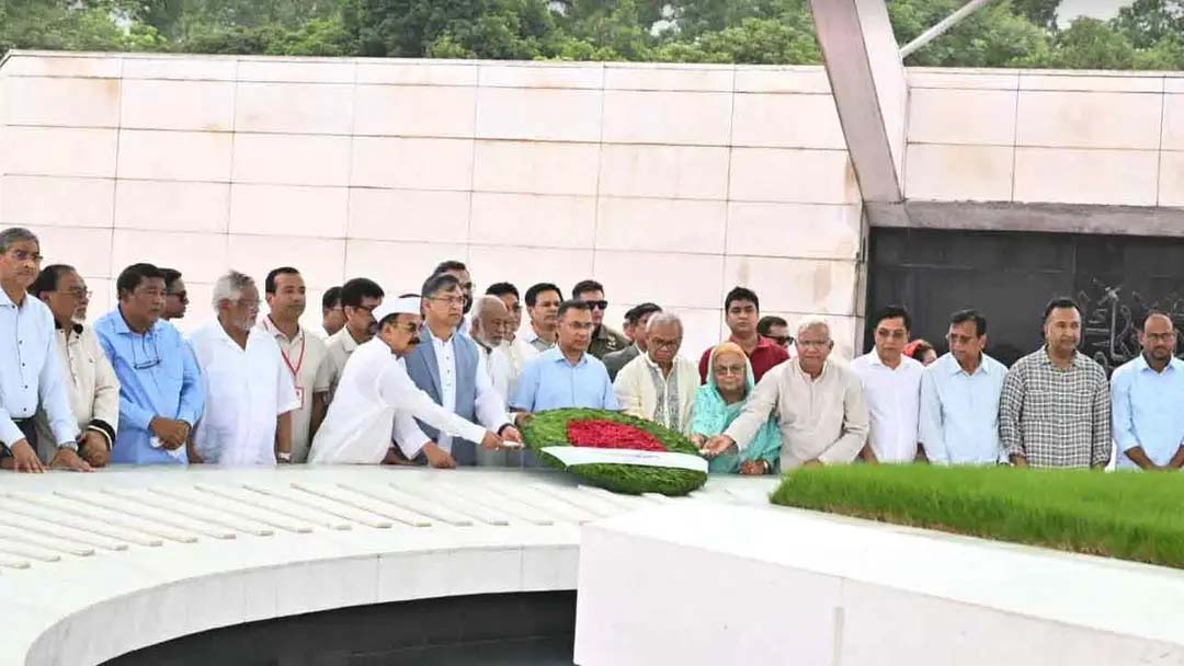 জিয়াউর রহমান ও খালেদা জিয়ার সমাধিতে প্রধানমন্ত্রীর শ্রদ্ধা