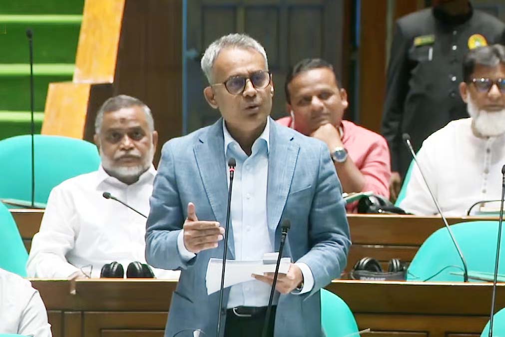 মেট্রোরেলের ৪৬টি পিয়ারে ফাটল চিহ্নিত: সংসদে জানালেন সড়ক পরিবহন ও সেতুমন্ত্রী