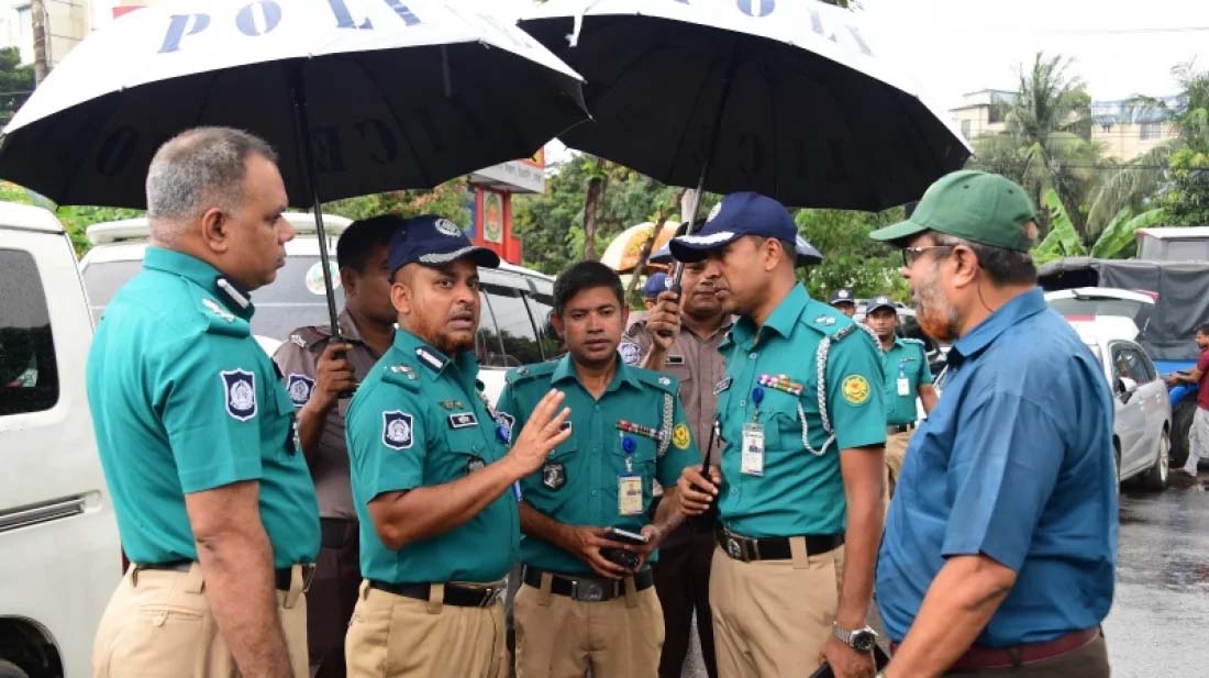 ঢাকার রাস্তায় লক্কড়-ঝক্কড় গাড়ি চলতে দেয়া হবে না: ট্রাফিক প্রধান
