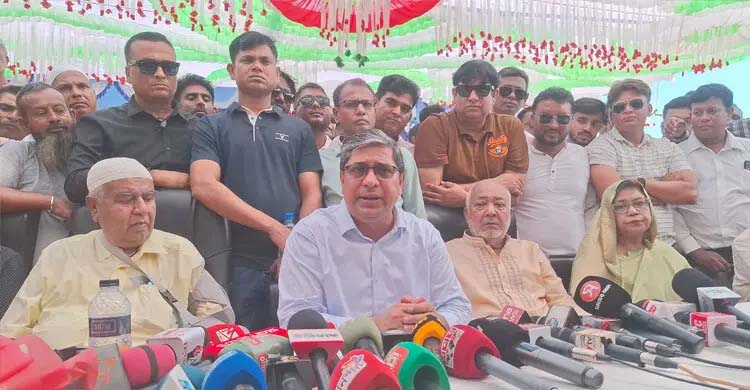 সার সংকটে ১১ দলীয় জোটের এমপিদের হাত থাকতে পারে : এলজিআরডি প্রতিমন্ত্রী