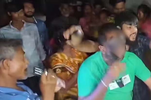 আপন দুই বোনকে বিয়ে করায় গ্রামছাড়া যুবক