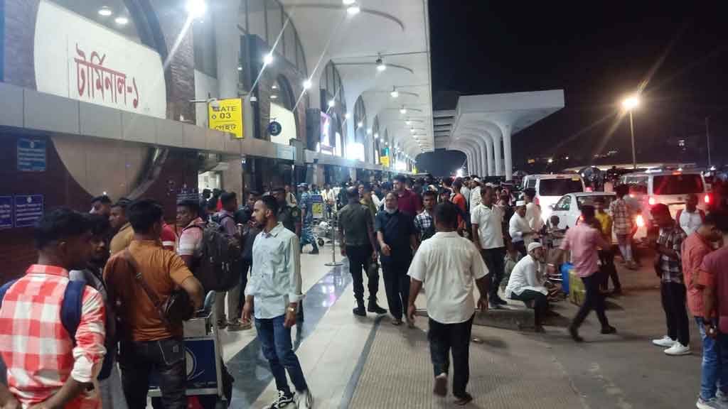 শাহজালাল বিমানবন্দরে দিন-রাত অনিশ্চয়তায় কাটছে হাজার হাজার যাত্রীর