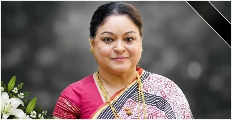 ছোট ছেলে নিখোঁজ, নিথর দেহে বড় ছেলের অপেক্ষায় নাসিমা খান