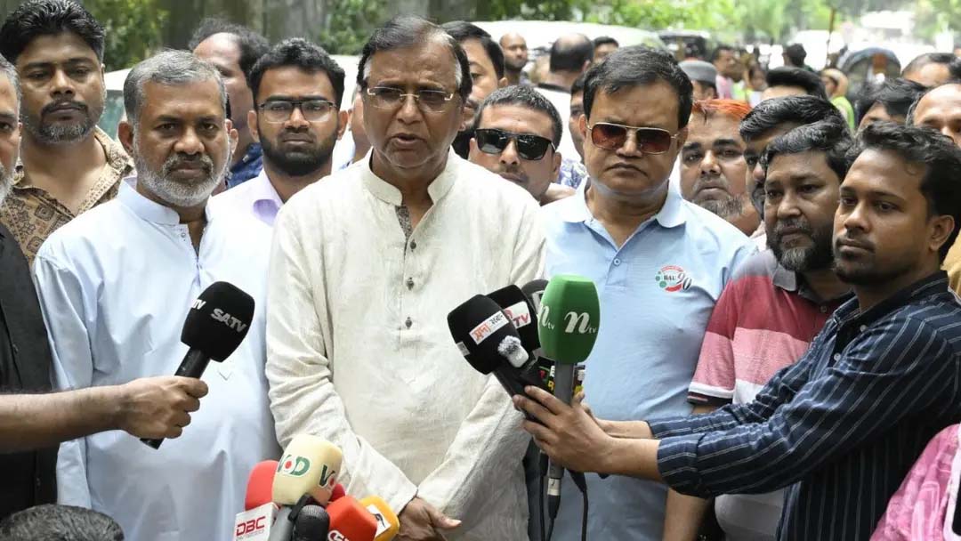 সিটি করপোরেশনের ৭৫টি ওয়ার্ডে ডিএসসিসির বিশেষ পরিষ্কার-পরিচ্ছন্নতা অভিযান