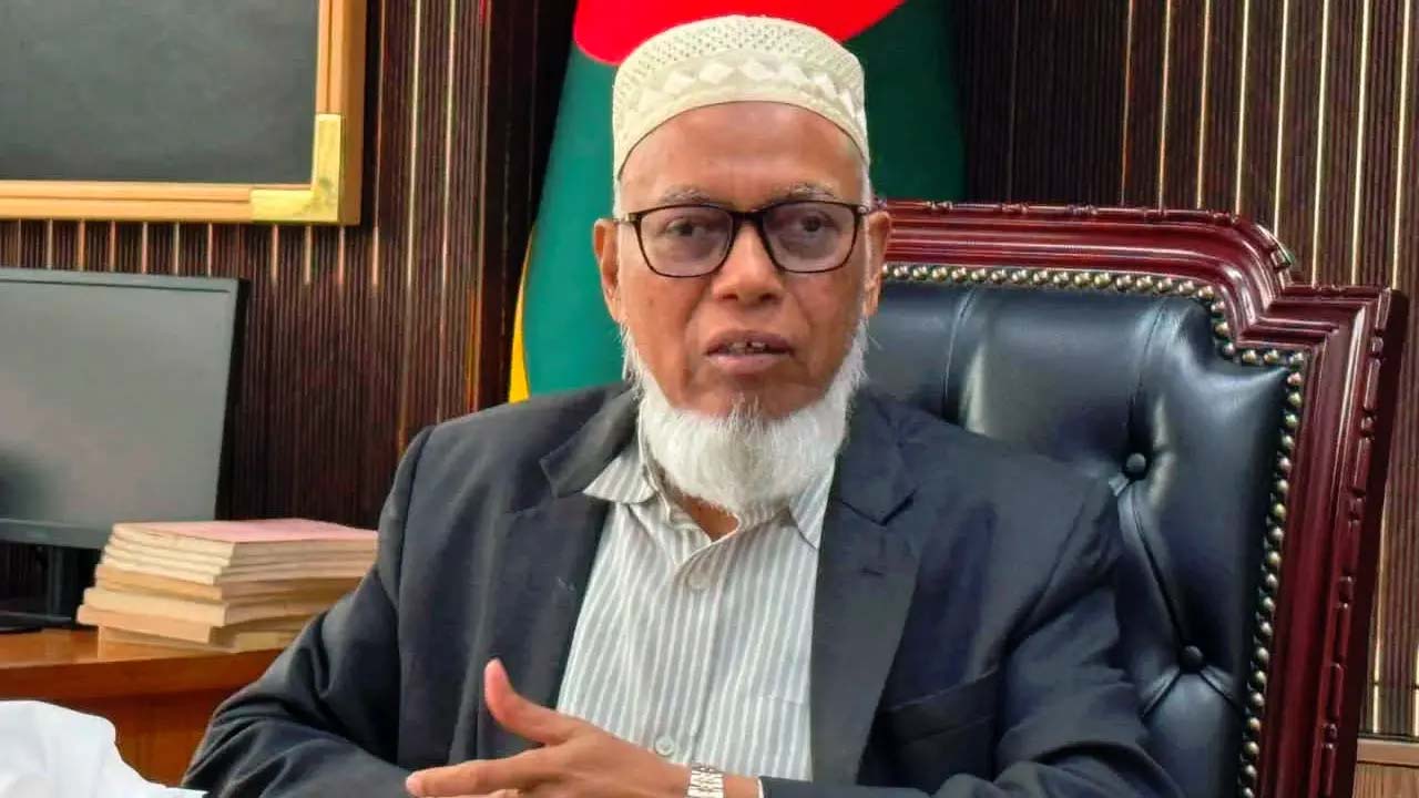 চলতি অর্থবছরে স্থানীয় সরকারের সব নির্বাচন শেষ করা কঠিন : ইসি মাছউদ